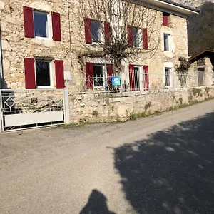 Homestay Au Vieux Four, La Riviere (Isere)