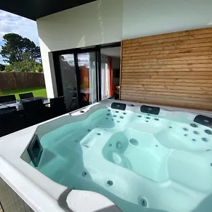 Maison Neuve Jacuzzi Jardin 6 Personnes Carantec